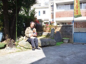 営業に 同行(!?)する 看板犬 at 島みつばち園